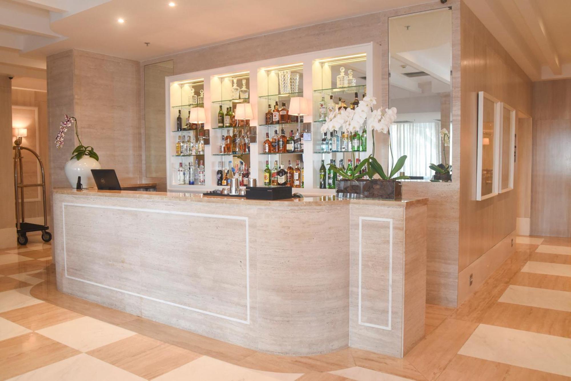 Windsor California Copacabana Hotel 4*